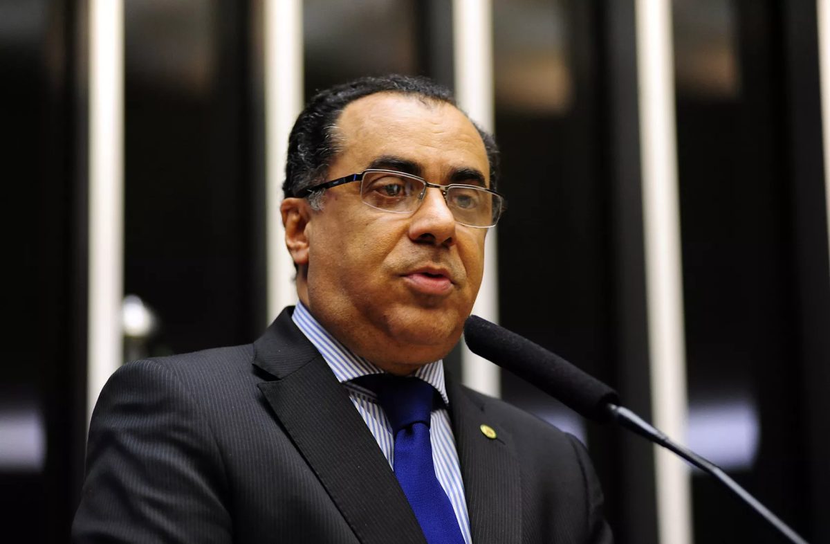 Juiz do DF mantém trabalho externo para deputado presidiário